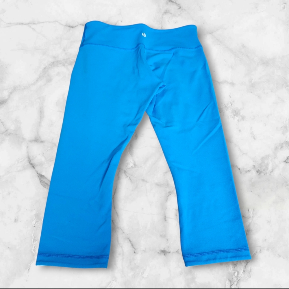 Lululemon Cropped Leggings - Picture 2 of 4